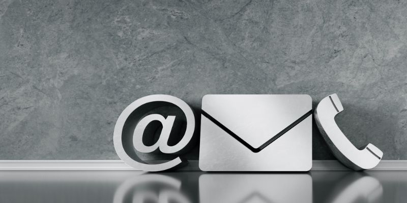 liên hệ ST666 4 Phương thức kết nối qua Email