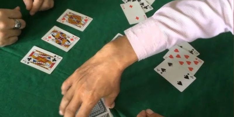 Mậu Binh Tại ST666 - Xếp Bài Đỉnh Cao, Chinh Phục Thưởng Lớn 2 Giới thiệu sân chơi trí tuệ đầy kịch tính của mậu binh